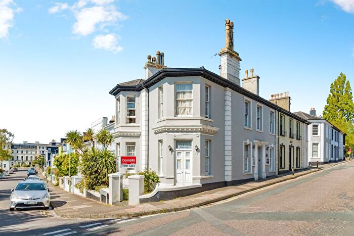 4 Bedroom Terraced House For Sale In Scarborough Road, Torquay, TQ2