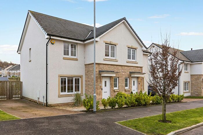 3 Bedroom Semi Detached House For Sale In Red Burn Wynd, Helensburgh, G84