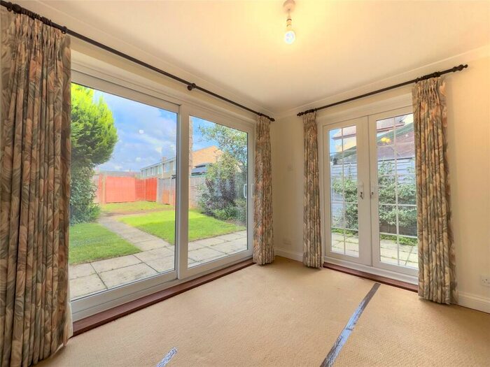 3 Bedroom Terraced House For Sale In Wytham View, Eynsham, Witney, Oxfordshire, OX29