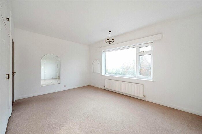 3 Bedroom Bungalow For Sale In Linton Road, Wetherby, West Yorkshire, LS22