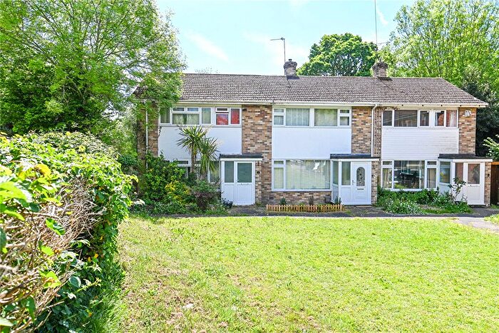 3 Bedroom End Terrace House For Sale In Woodvale Gardens, New Milton, Hampshire, BH25