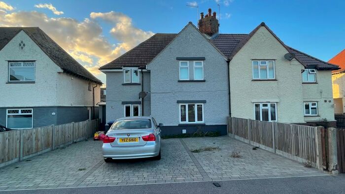 4 Bedroom House To Rent In Addiscombe Gardens, Margate, CT9