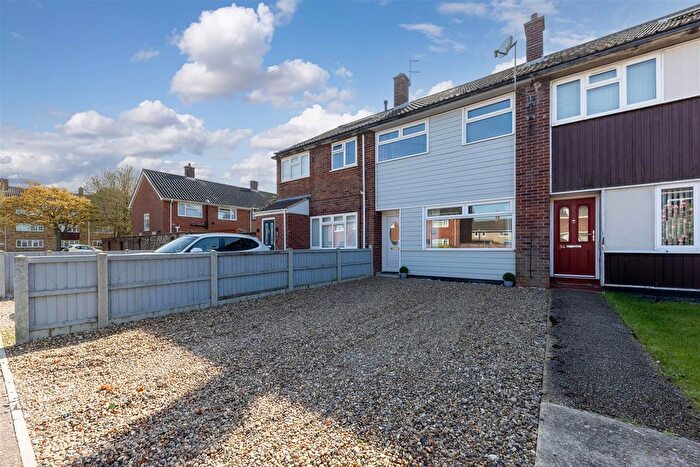 3 Bedroom Terraced House For Sale In Barclay Road, Norwich, NR7