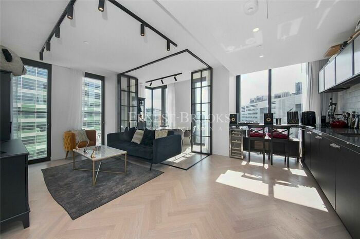 2 Bedroom Apartment To Rent In One Crown Place, Wilson Street, Moorgate, EC2A