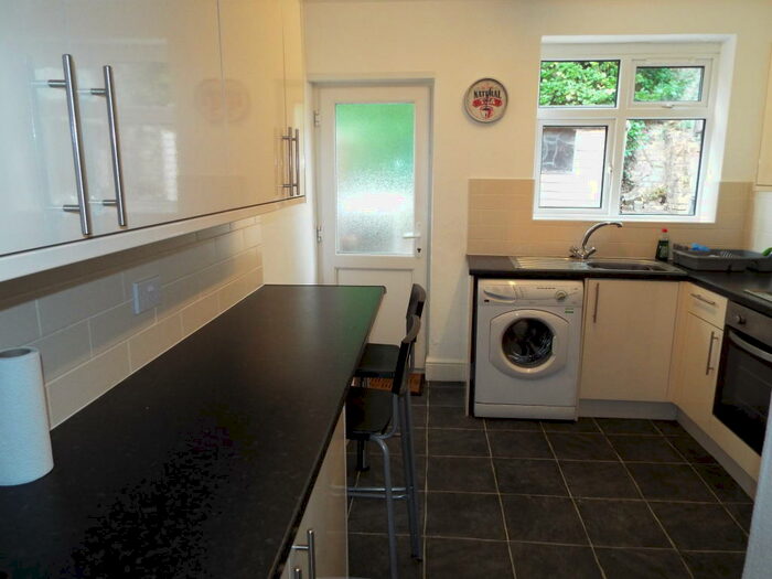 4 Bedroom House To Rent In Woodside Road, Portswood, SO17