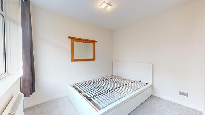 2 Bedroom Flat To Rent In Crawford Street, London, W1H