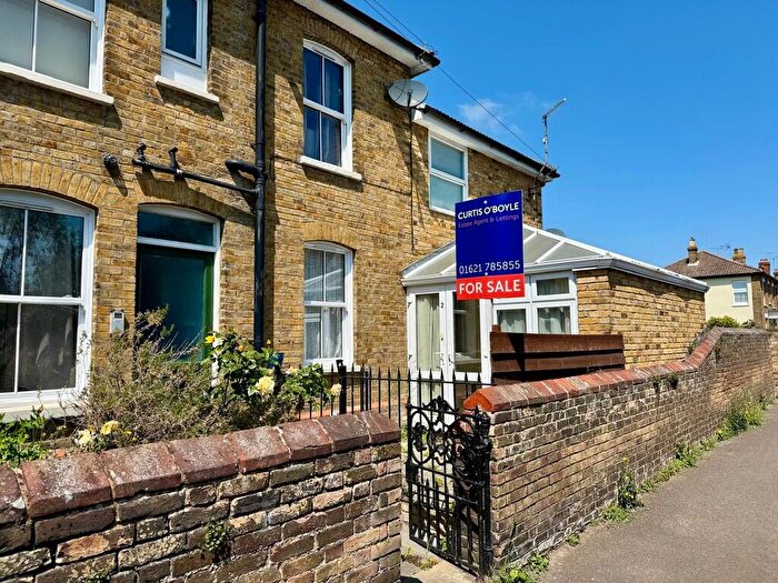 1 Bedroom Flat For Sale In Crouch Road, Burnham-on-Crouch, CM0