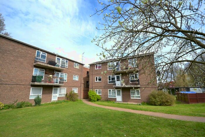 2 Bedroom Apartment To Rent In Dolphin Grove, Norwich, NR2