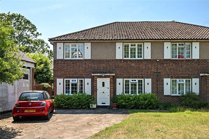 2 Bedroom Maisonette For Sale In Highland Road, Bromley, BR1