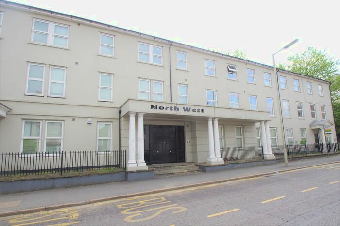 1 Bedroom Flat To Rent In North West, Woodford Road, Watford, WD17