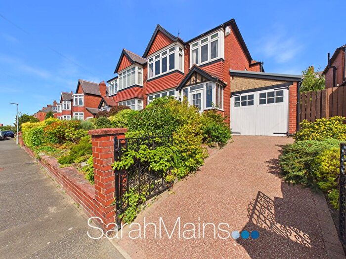3 Bedroom Semi-Detached House For Sale In Ashtrees Gardens, Low Fell, NE9