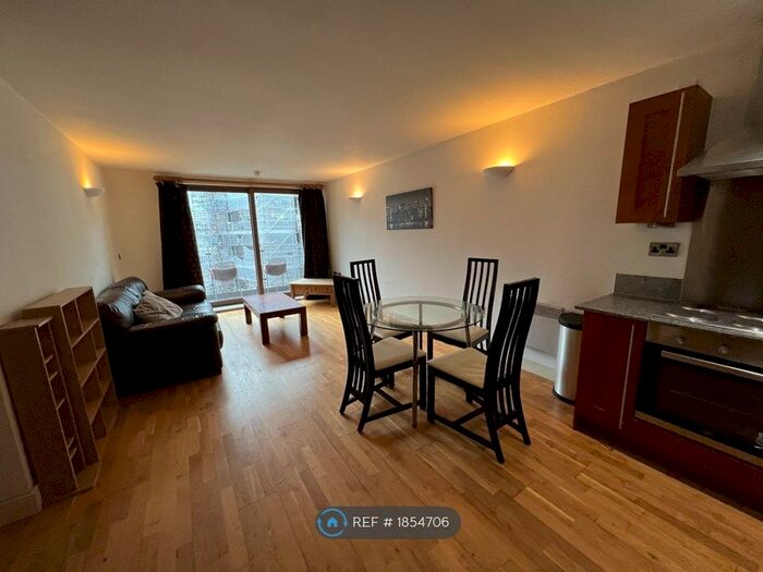 2 Bedroom Flat To Rent In Isaac Way, Manchester, M4