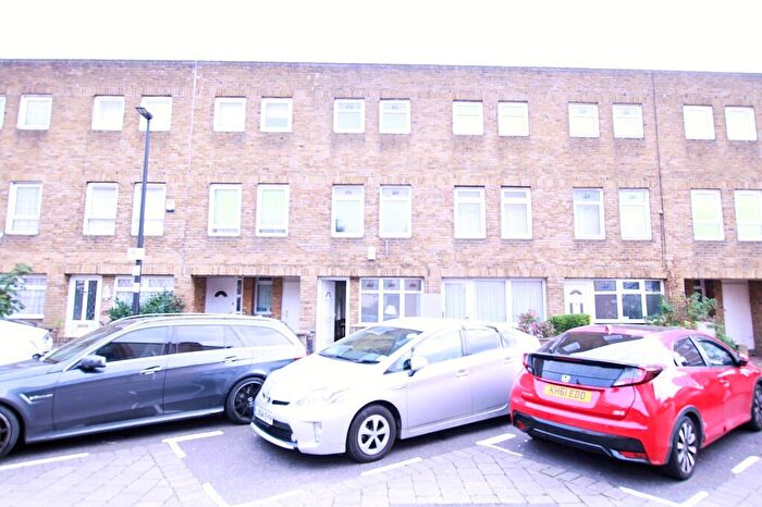 4 Bedroom Terraced House To Rent In Brabazon Street, London, E14