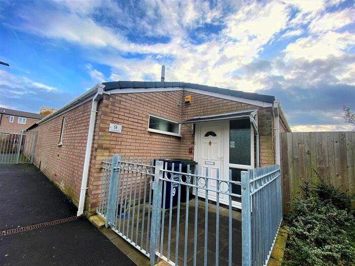 3 Bedroom Bungalow To Rent In Chandra Place, Newcastle Upon Tyne, NE5