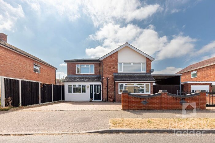 5 Bedroom Detached House For Sale In Holman Close, Aylsham, Norwich, NR11