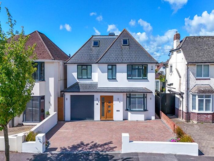 6 Bedroom Detached House To Rent In Wickfield Avenue, Christchurch, Dorset, BH23