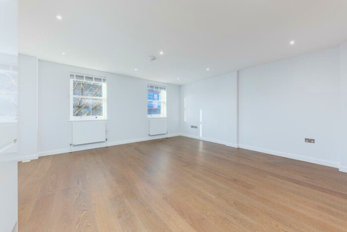 2 Bedroom Apartment To Rent In Hercules Yard, London, N7