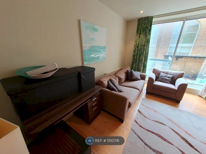2 Bedroom Flat To Rent In Bartholomew Close, London, EC1A