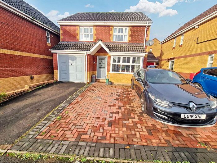 3 Bedroom Detached House For Sale In Maes Ty Gwyn, Llangennech, Llanelli, SA14