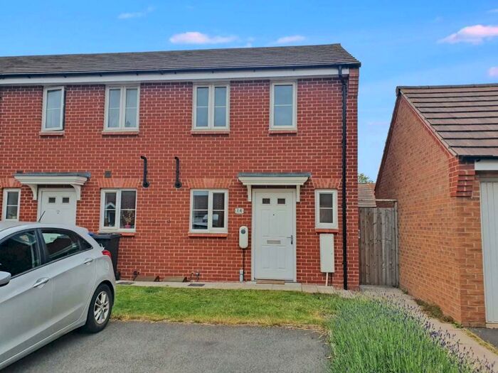 2 Bedroom End Of Terrace House To Rent In Expectations Drive, Rugby, CV21