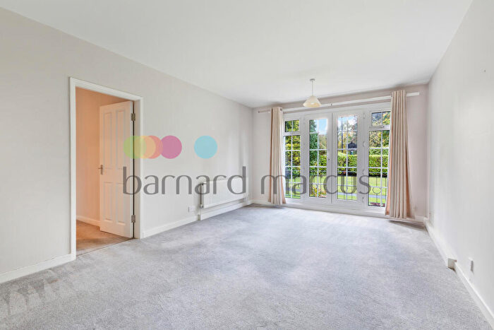 2 Bedroom Flat To Rent In Limpsfield Road, South Croydon, CR2