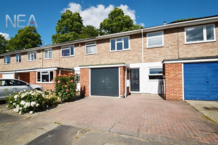 3 Bedroom Terraced House To Rent In Woburn Close, Caversham, Reading, RG4
