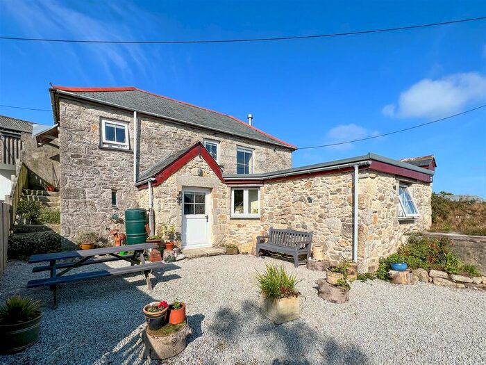 3 Bedroom Barn Conversion For Sale In Trenear, Helston, TR13