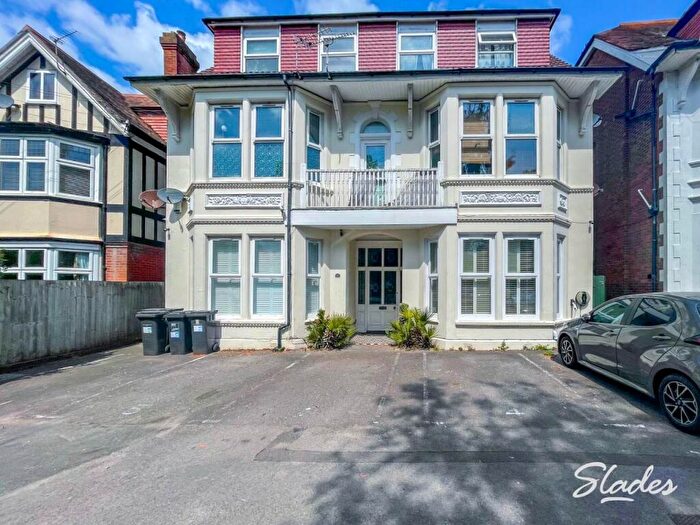 3 Bedroom Apartment To Rent In Glen Road, Boscombe Manor, Bournemouth, BH5