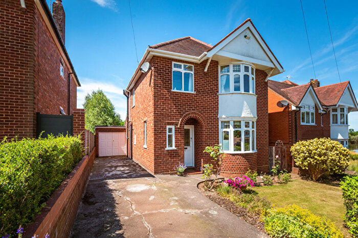 3 Bedroom Detached House For Sale In Beckman Road, Pedmore, Stourbridge, DY9