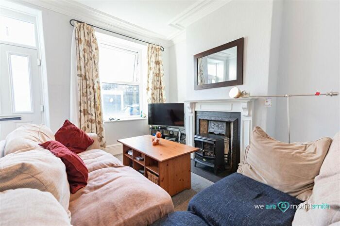 3 Bedroom Terraced House To Rent In Carr Road, Walkley, S6