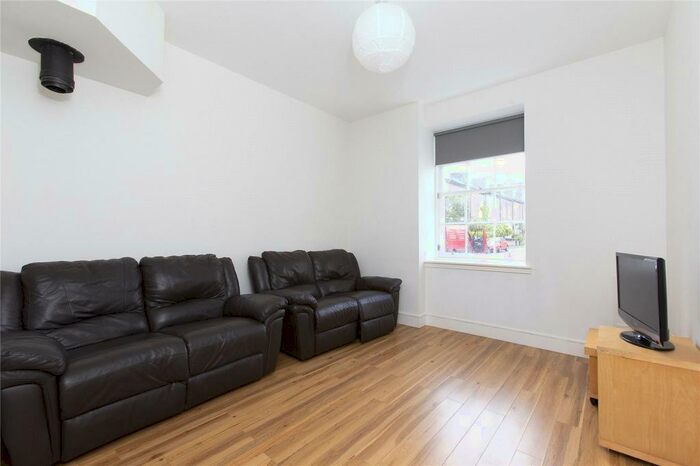 4 Bedroom Apartment To Rent In Gilmore Place, Edinburgh, EH3
