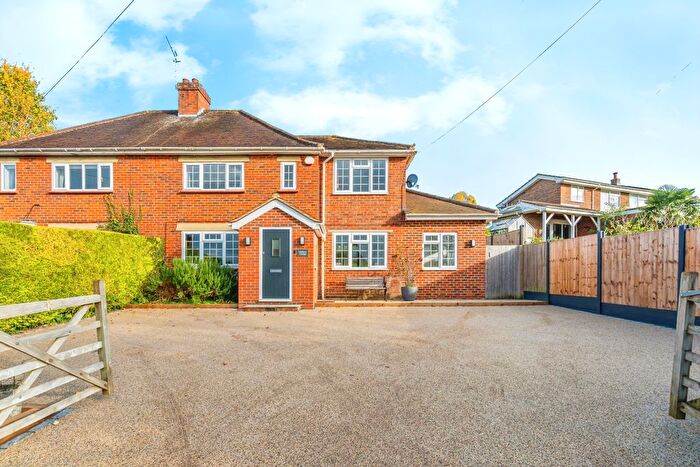 3 Bedroom Semi-Detached House For Sale In Worple Road, Leatherhead, Surrey, KT22