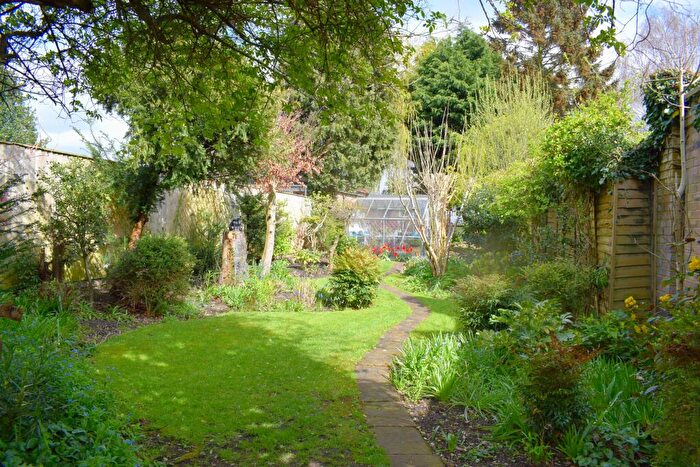 2 Bedroom Cottage For Sale In Station Road, Scawby, DN20