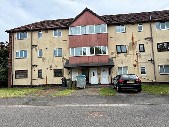 2 Bedroom Flat For Sale In Wynyard Mews, Hartlepool, TS25