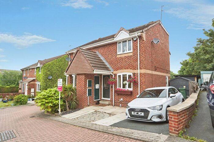 3 Bedroom Semi Detached House For Sale In Fern Lea View, Stanningley, Pudsey, LS28