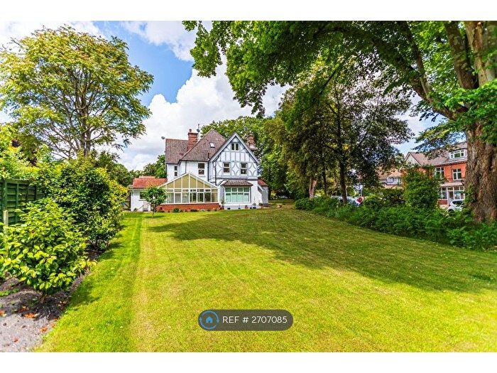 3 Bedroom Maisonette To Rent In Haydon Road, Poole, BH13