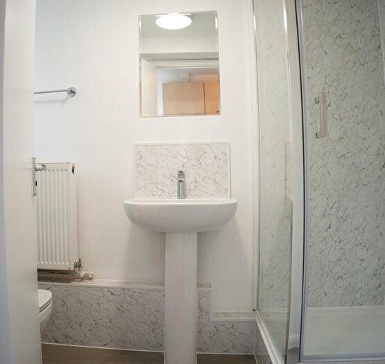 7 Bedroom Flat To Rent In Monson Street, Lincoln, LN5