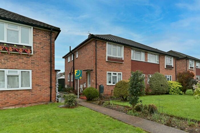 2 Bedroom Maisonette To Rent In Beechmore Gardens, Cheam, , Sutton, SM3