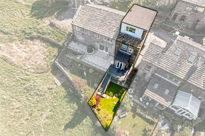 3 Bedroom Semi-Detached House For Sale In Gate Head, Marsden, Huddersfield, HD7