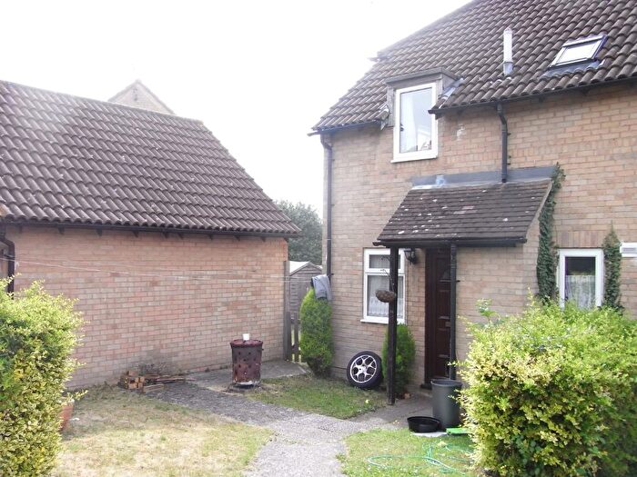 1 Bedroom Semi-Detached House To Rent In Warnsham Close, Lower Earley, Reading, Berkshire, RG6