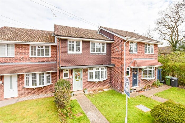 3 Bedroom Terraced House For Sale In Royal Gardens, Rowlands Castle, Hampshire, PO9
