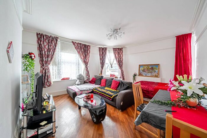 2 Bedroom Flat For Sale In South End, Croydon, CR0