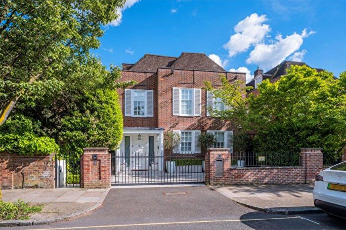 6 Bedroom Detached House For Sale In Clifton Hill, St Johns Wood, London, NW8