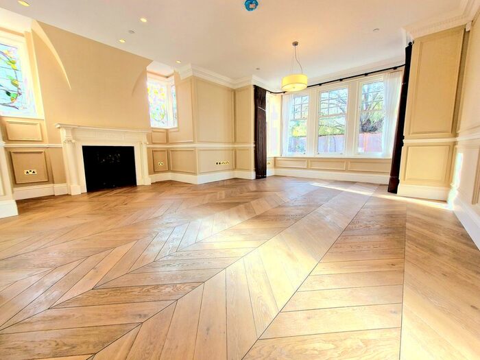 2 Bedroom Flat To Rent In Drury Road, Hadley Wood, EN5