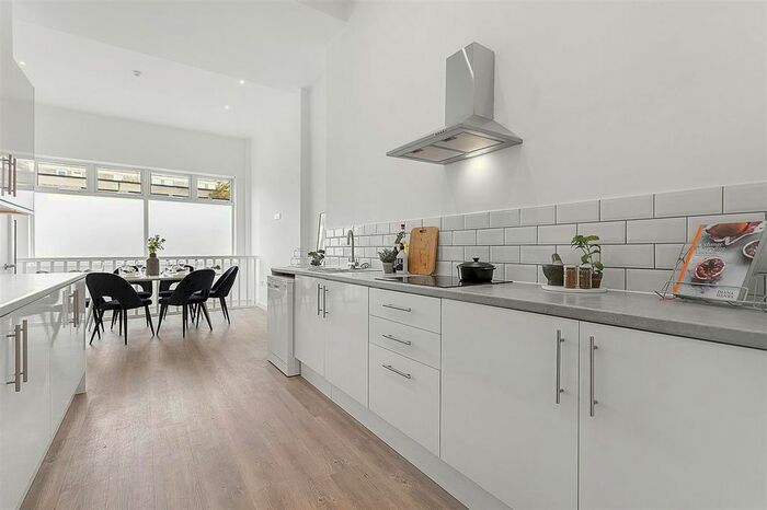 5 Bedroom Terraced House To Rent In Dawes Road, London SW6