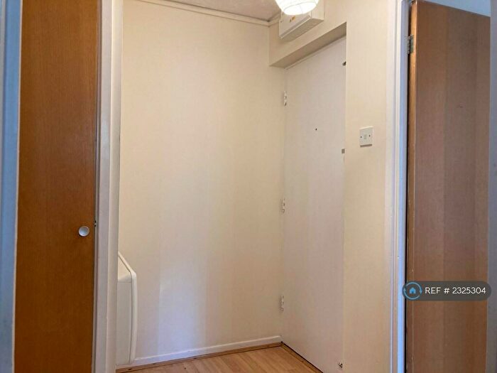 1 Bedroom Flat To Rent In Creighton Road, London, N17
