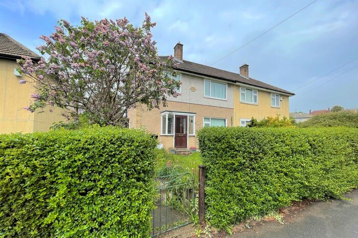 3 Bedroom Semi-Detached House To Rent In Kentmere Close, Leeds, West Yorkshire, LS14