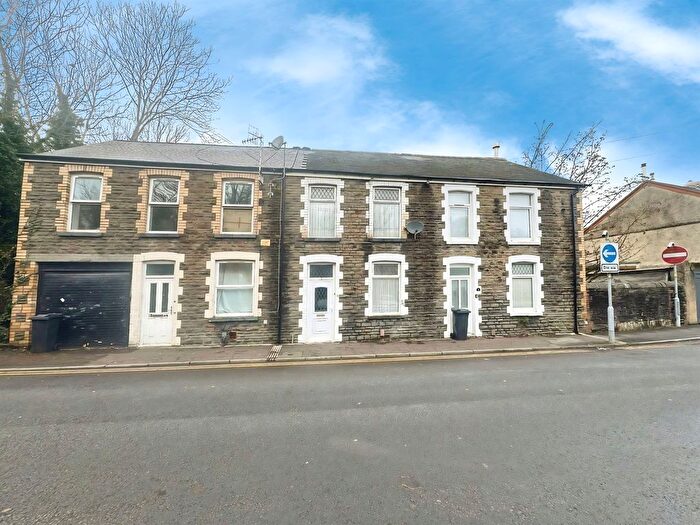 3 Bedroom Terraced House For Sale In Old Road, Neath, SA11