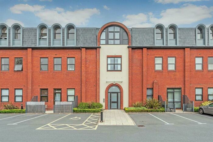 1 Bedroom Apartment To Rent In Warwick Road, Solihull, B92