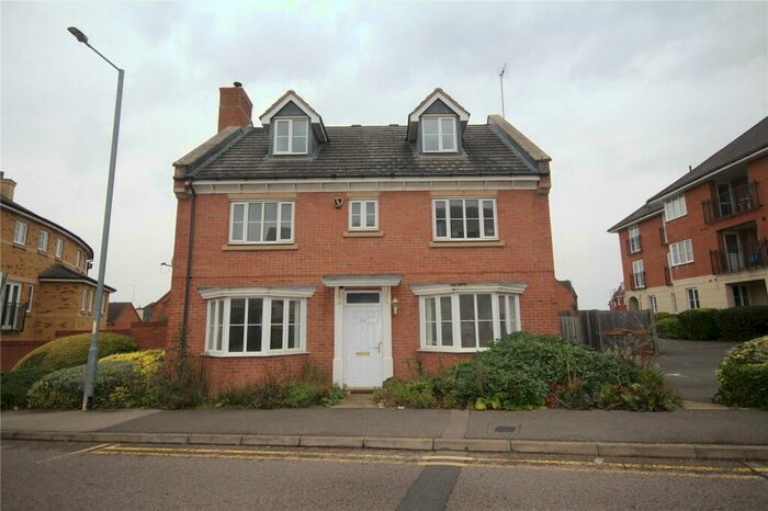 5 Bedroom Detached House To Rent In Berrywood Drive, Northampton, NN5